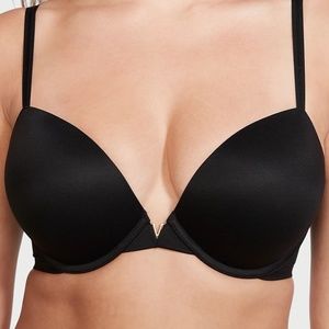 Victoria's Secret Love Cloud Push-Up Plunge Bra
